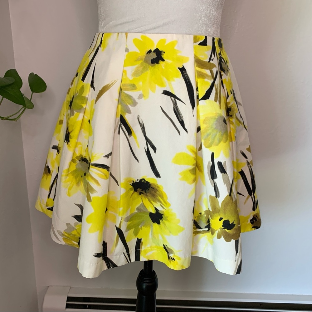 Alice & Olivia Conner Lampshade Skirt Size 2 - Picture 4 of 11